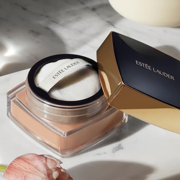 Est&#233;e Lauder&#8482; Double Wear Sheer Flattery Loose Powder