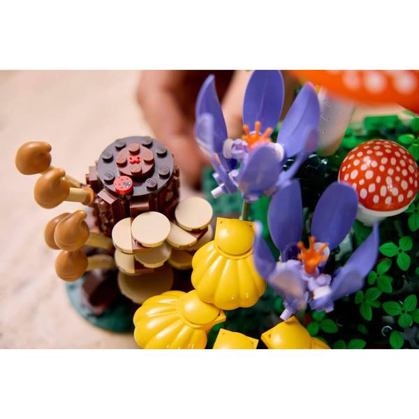 LEGO® Botanicals Woodland Mushrooms