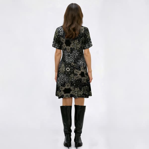 Womens Connected Apparel Short Sleeve Pocket Shift Dress