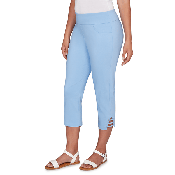 Womens Hearts of Palm Smooth Sailing Solid Pull On Capris