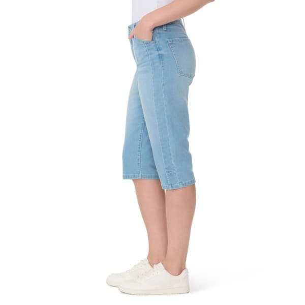 Petite Gloria Vanderbilt Dalia Seamed Denim Capris with Split Hem