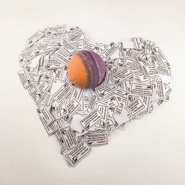Cosset Sweet Kisses Uplifting Note Bubble Bath Therapy Bomb®