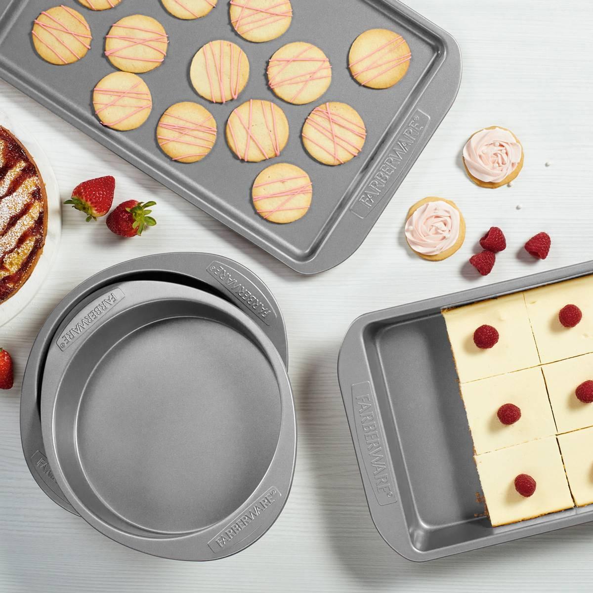 Farberware® 10x15 Bakeware Non-Stick Cookie Pan