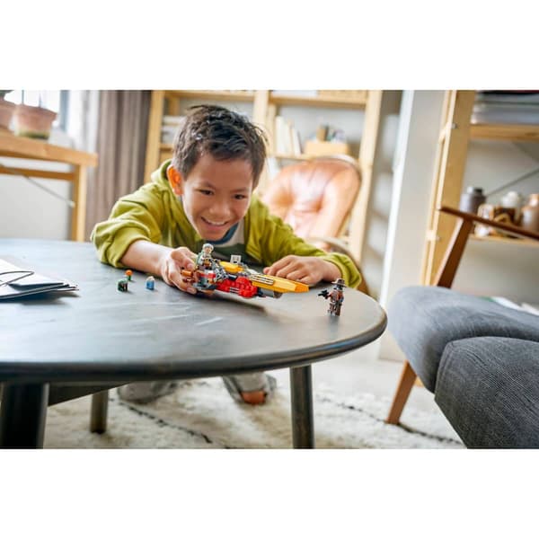 LEGO® Star Wars™ Cobb Vanth''s Speeder Building Kit