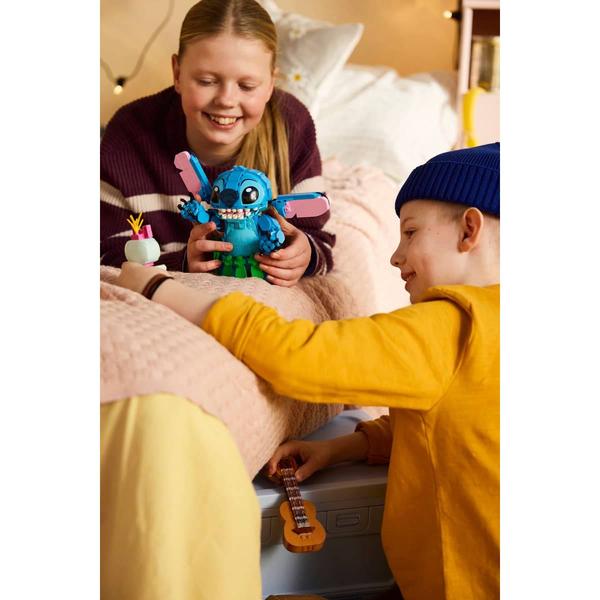 LEGO® Disney Stich & Scrump Building Kit