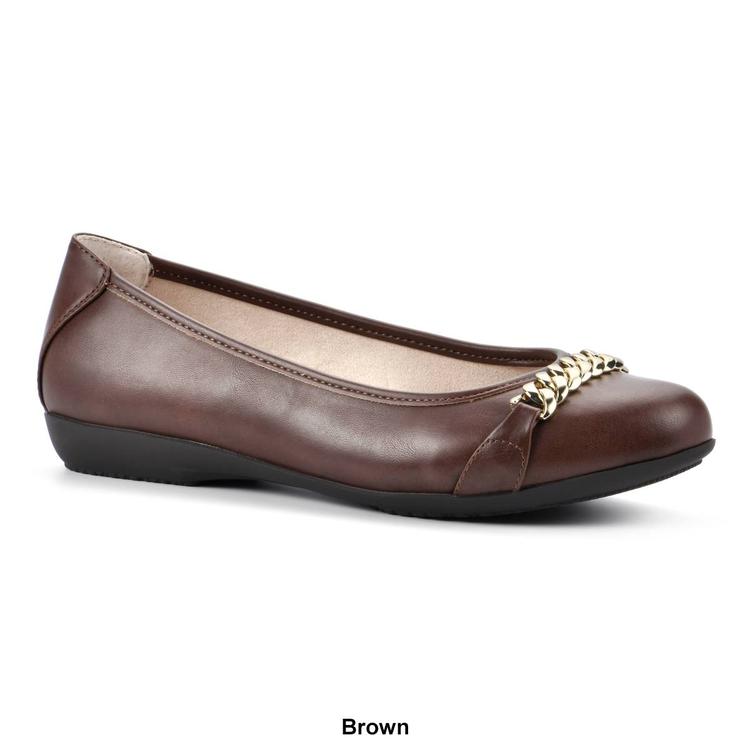 Womens Cliffs by White Mountain Charmed Smooth Flats