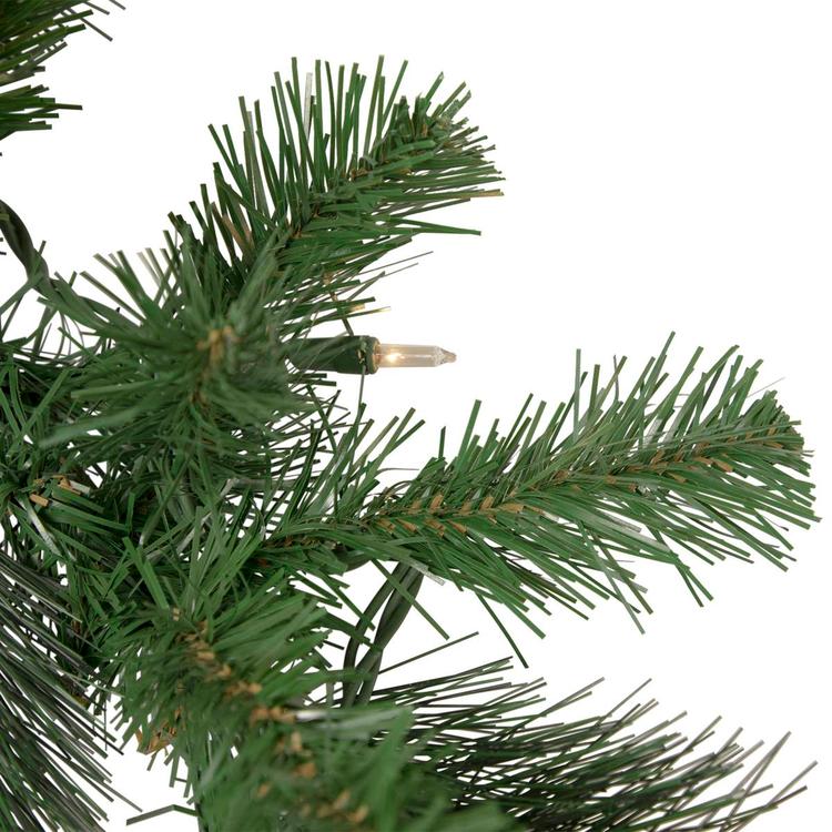 Northlight Seasonal 9ft. Pre-Lit Artificial Christmas Garland
