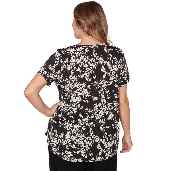 Plus Size Emaline Key Items Short Sleeve Laced Neck Floral Blouse