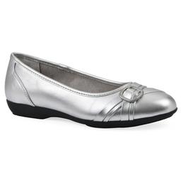 Womens Cliffs by White Mountain Calming Flats