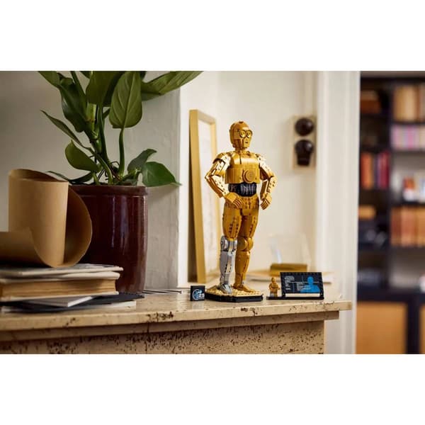 LEGO&#174; Star Wars&#174; C-3PO&#8482; Building Kit