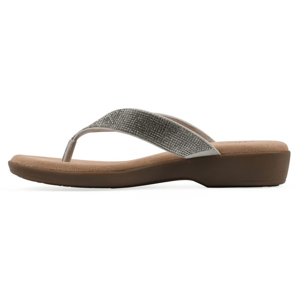 Womens Cliffs by White Mountain Becharm Thong Sandals
