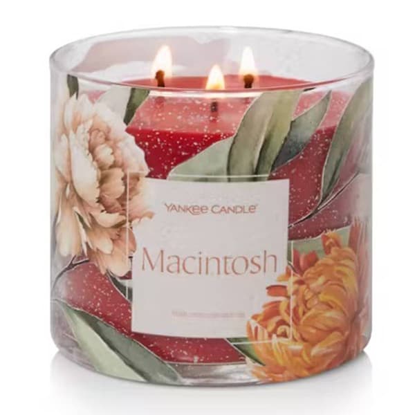 Yankee Candle&#40;R&#41; 3 Wick Macintosh Candle