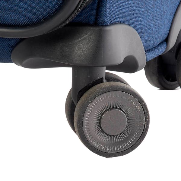 Ricardo of Beverly Hills Malibu Bay 3.0 20in. Carry-On Spinner