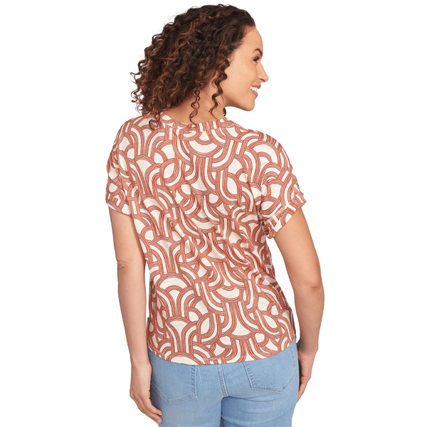 Petite Skye&#8217;s the Limit Spicy Graphic Abstract V-Neck Blouse