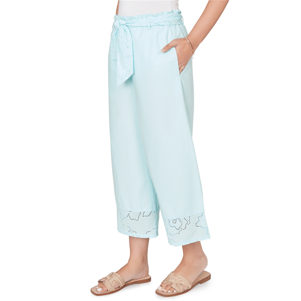 Plus Size Ruby Rd. Renaissance Romance Poplin Eyelet Trim Pull O