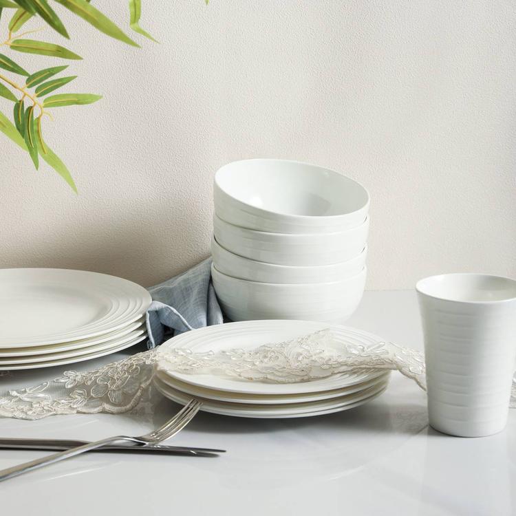 Stone Lain Eleanor 16pc. Bone China Dinnerware Set