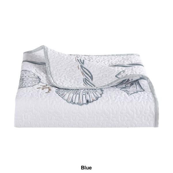 Royal Court Water Front Quilt Set