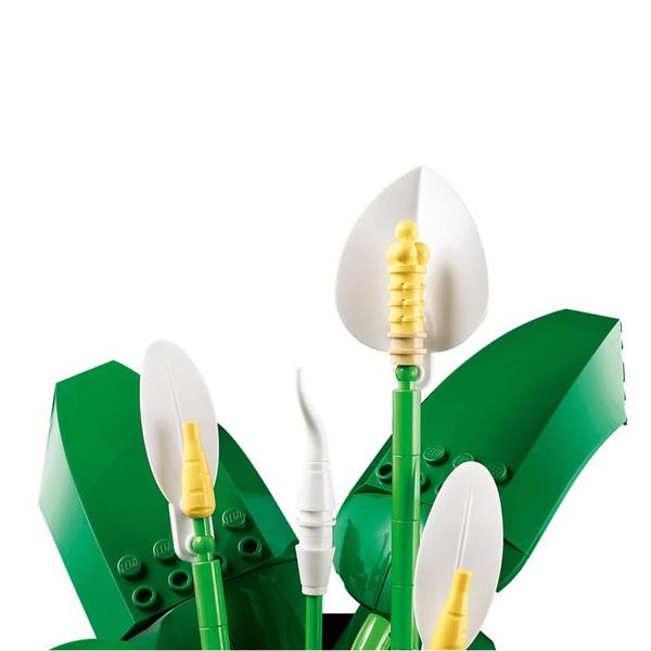 LEGO® Botanicals Peace Lily Building Kit
