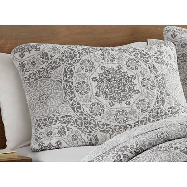 Cedar Court Amber Ravenna Medallion Quilt Bedding Set