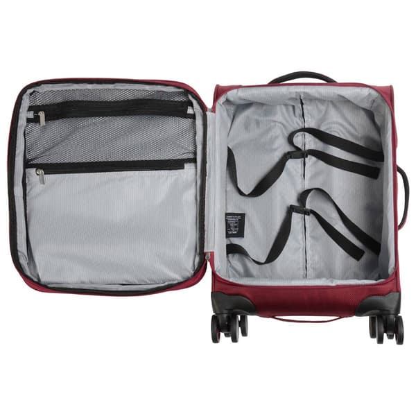 Total Travelware Everest 29in. Softside Spinner