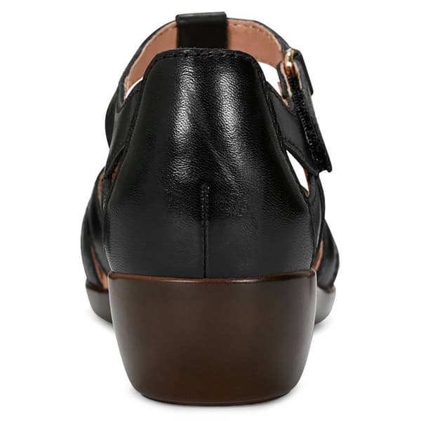 Womens Easy Spirit Darlyn T-Strap Flats