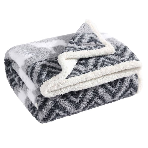 Eddie Bauer Woodland Fair Isle Sherpa Throw - image 