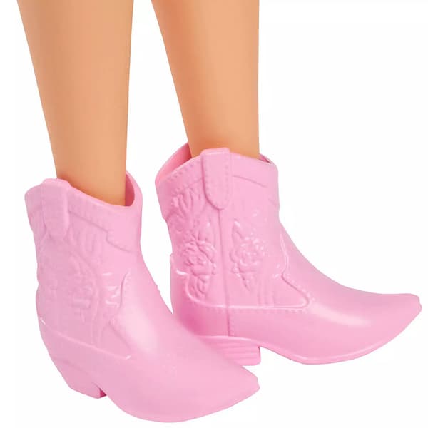 Barbie&#174; Fashionista Doll