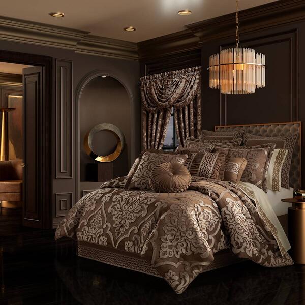 J. Queen New York Surano 4pc. Comforter Set - image 