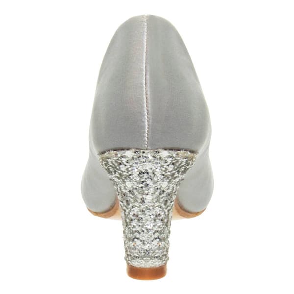Big Girls Badgley Mischka Buckle Ornament Pumps