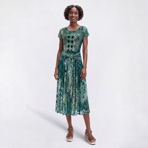 Womens Robbie Bee Short Sleeve Patchwork Midi Dress