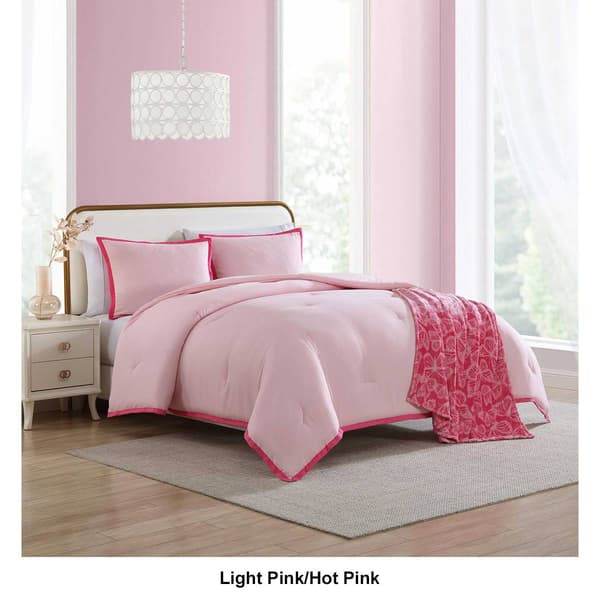 Betsey Johnson 3pc. Signature Hotel Solid Comforter Set