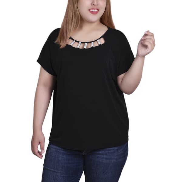 Plus Size NY Collection Cutouts and Hardware Short Sleeve Top - image 