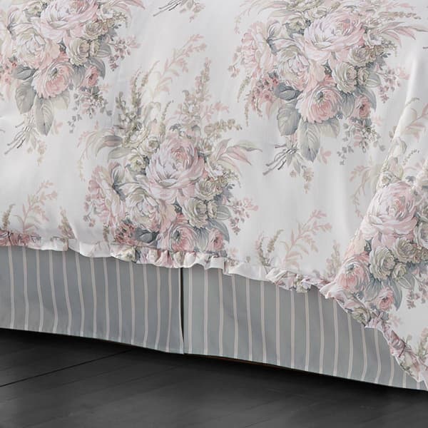 Royal Court Estelle Bedding Collection