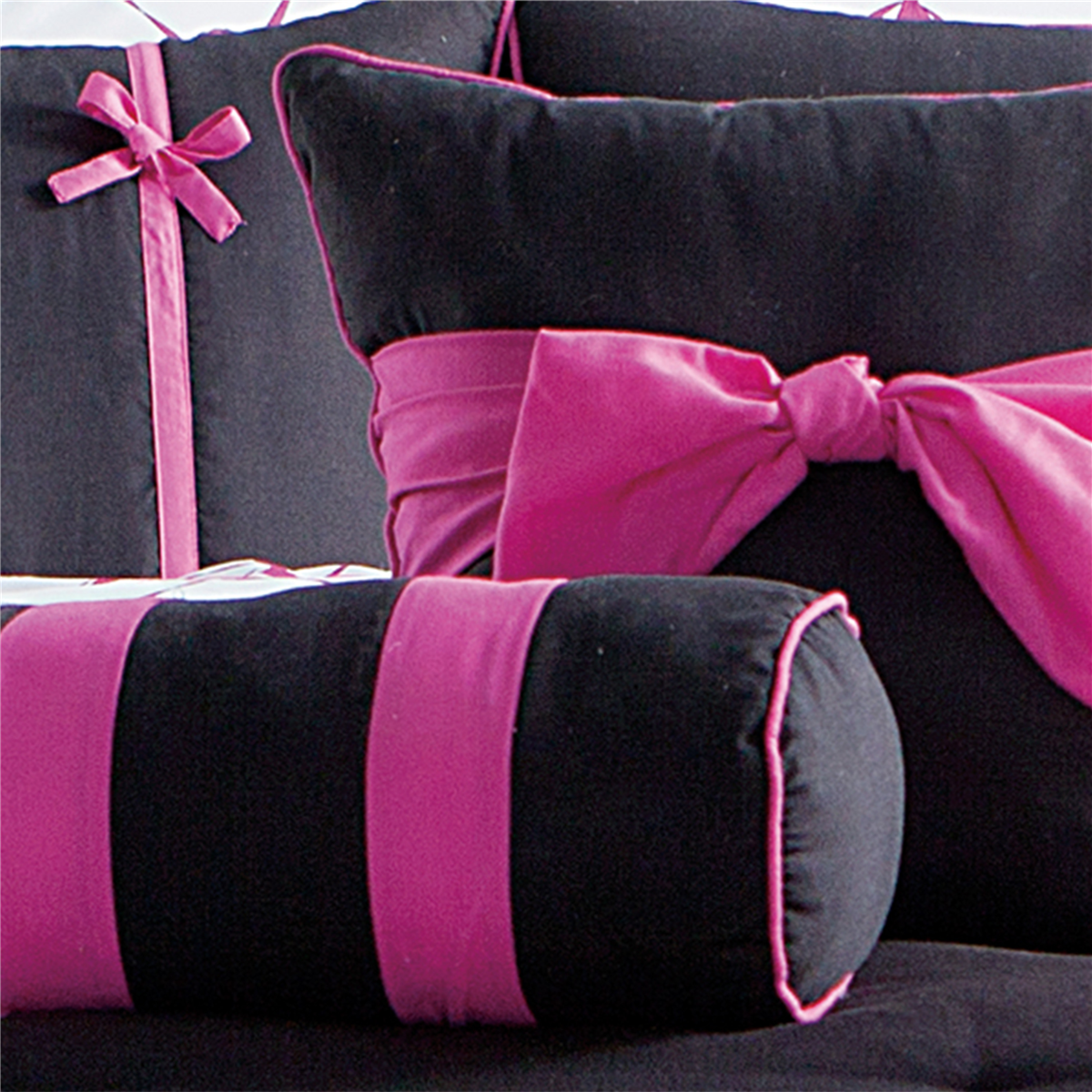 VCNY Home Sophie Polka Dot Bed-in-a-Bag Comforter Set