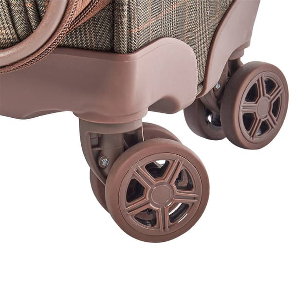 London Fog Brentwood IV 20in. Expandable Spinner Luggage