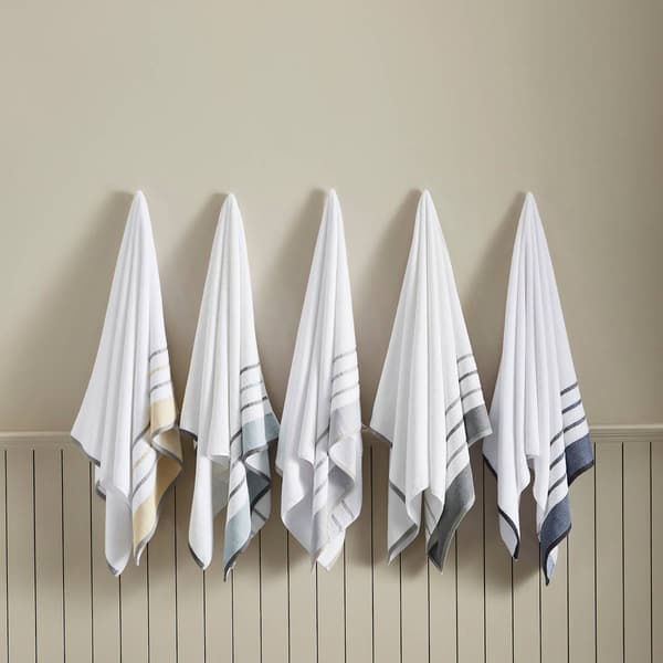Freshfolds Noelle 4pc. Decorative Towel Collection