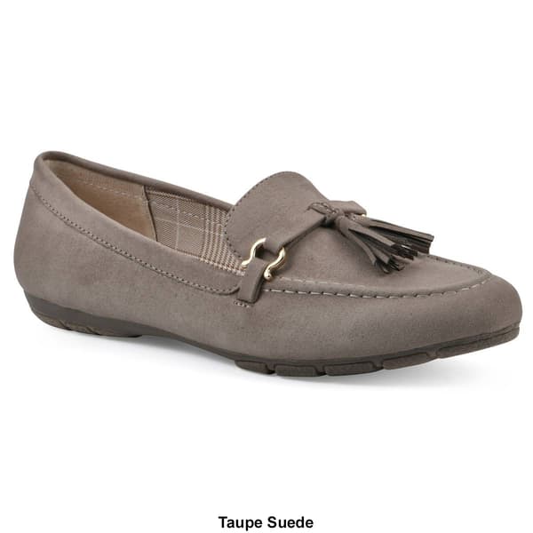 Womens Cliffs by White Mountain Gush Loafers