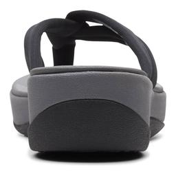 Womens Clarks® Cloudsteppers™ Arla Kaylie Flip Flops