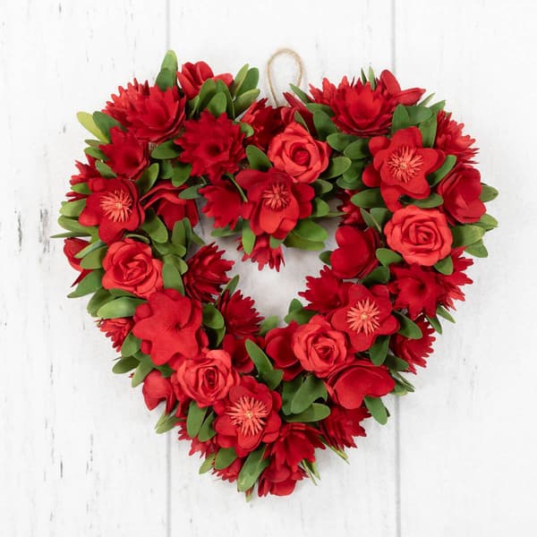 Northlight Seasonal Artificial Valentine''s Day Heart Wreath