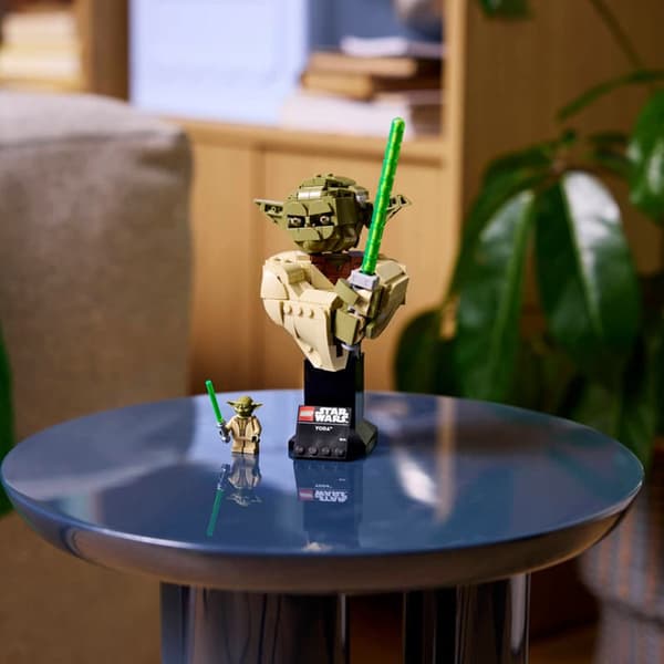 LEGO® Star Wars™ Yoda™ Bust