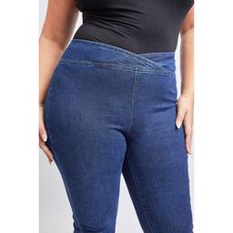 Juniors Plus YMI® High Rise V-Front Pull On Flare Jeans