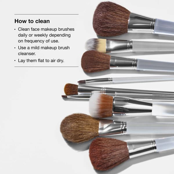 Clinique Blush Brush