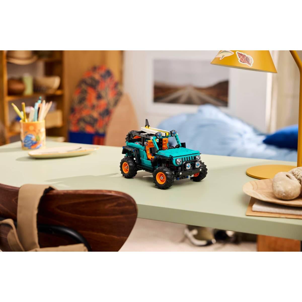 LEGO® Technic Jeep® Wrangler Rubicon SUV