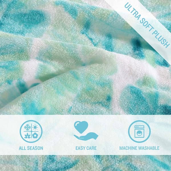 Tommy Bahama Weekend Plush-Fleece Throw