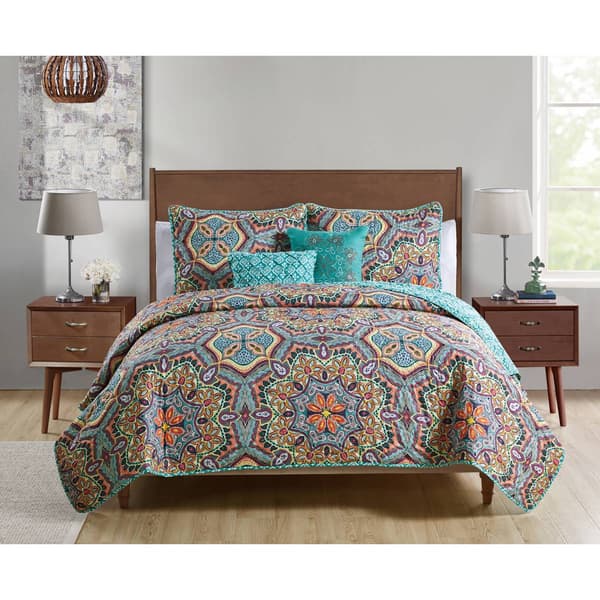 VCNY Home Yara Aqua Medallion Reversible Quilt Set