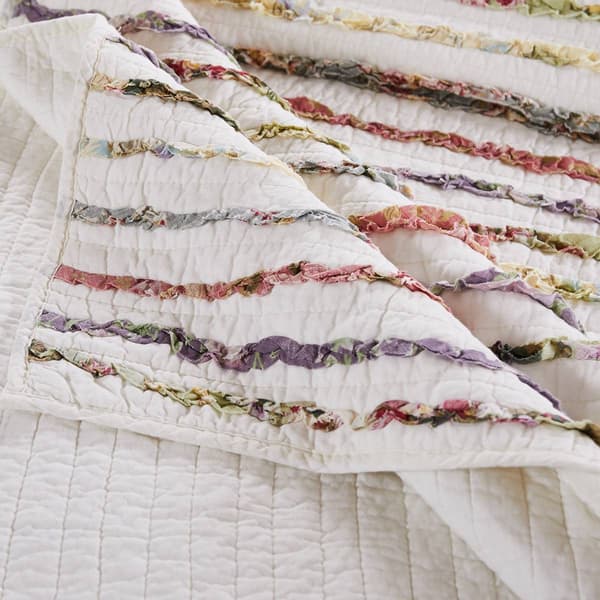 Greenland Home Fashions&#8482; Bella Ruffle Frayed Edge Quilt Set
