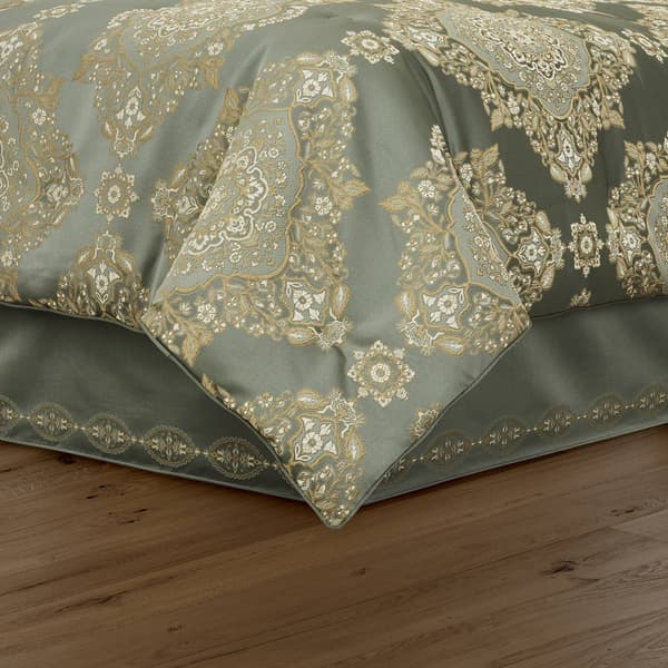 J. Queen New York Soprano Bedding Set