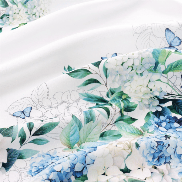 Threadmade Hydrangea Bloom Floral Double Border Tablecloth
