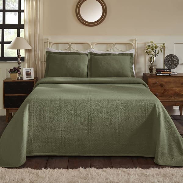 Superior Jacquard Matelasse Medallion Bedspread Set