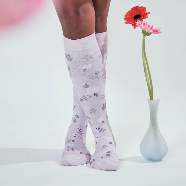 Womens Dr. Motion Roses Lilac Comp 10.00